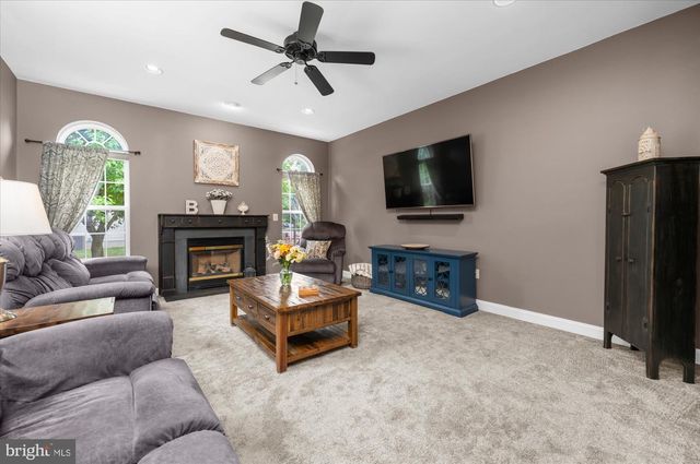 112 PERCHERON DR, Spring City, PA 19475