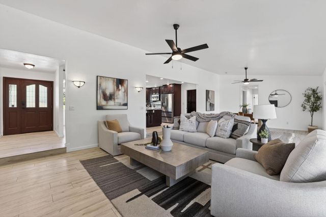 1345 Easy Ln, El Dorado Hills, CA 95762