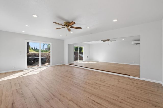 1345 Easy Ln, El Dorado Hills, CA 95762