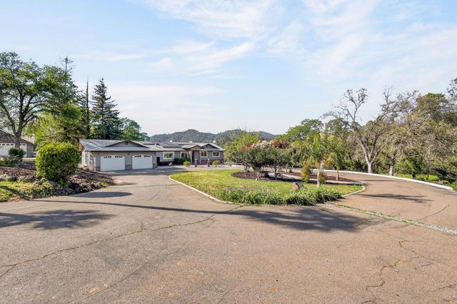 1345 Easy Ln, El Dorado Hills, CA 95762