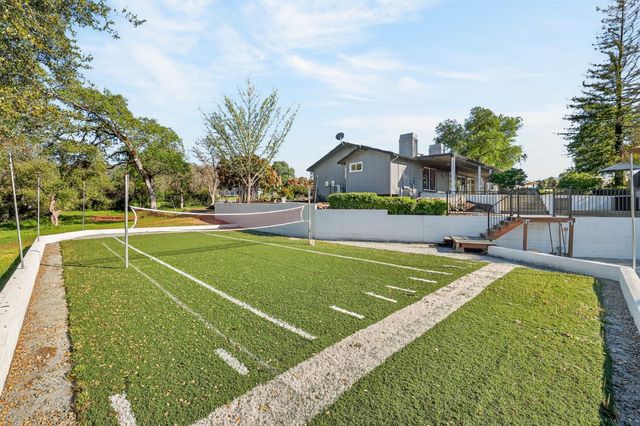 1345 Easy Ln, El Dorado Hills, CA 95762