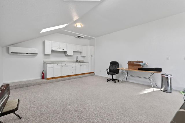 1345 Easy Ln, El Dorado Hills, CA 95762