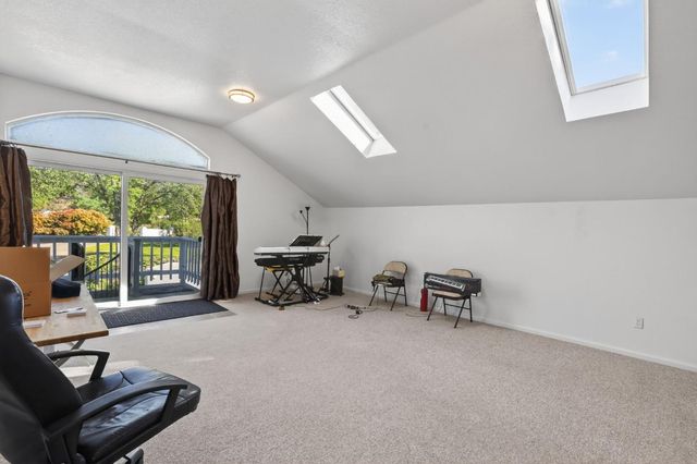 1345 Easy Ln, El Dorado Hills, CA 95762