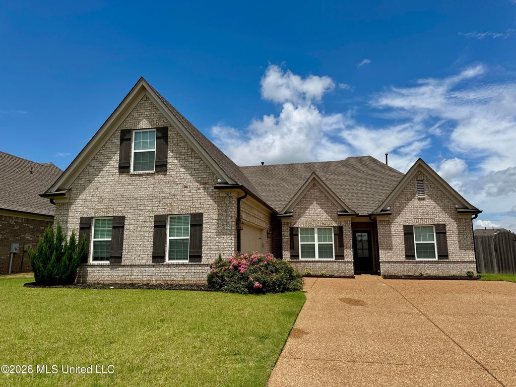 708 Holiday Cove, Hernando, MS 38632 — exterior