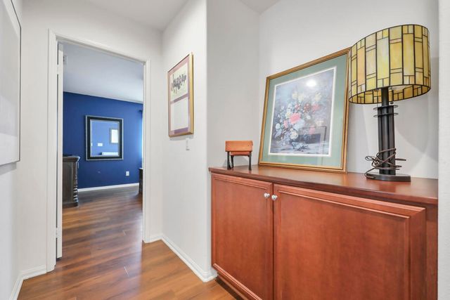 512 Calle Vibrante, Palm Desert, CA 92211