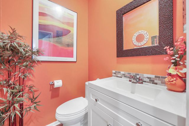512 Calle Vibrante, Palm Desert, CA 92211