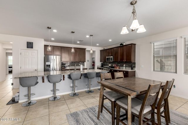 9974 W FOOTHILL Drive, Peoria, AZ 85383