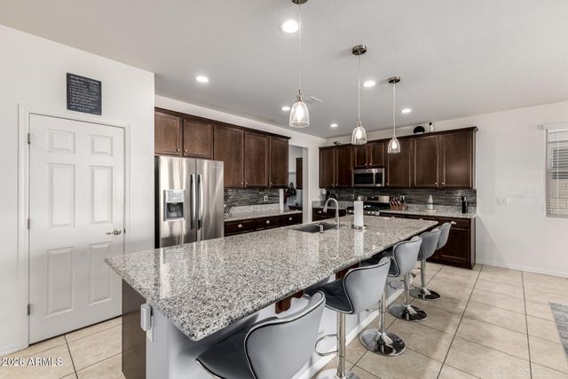 9974 W FOOTHILL Drive, Peoria, AZ 85383