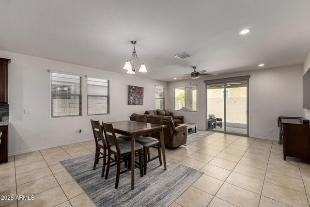 9974 W FOOTHILL Drive, Peoria, AZ 85383