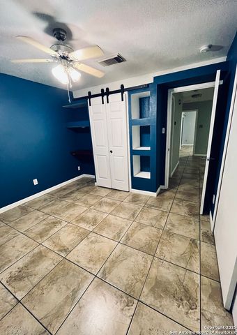 10302 Shady Meadows, San Antonio, TX 78245