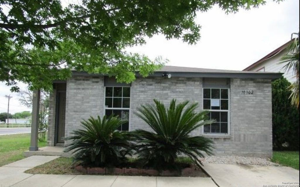 10302 Shady Meadows, San Antonio, TX 78245
