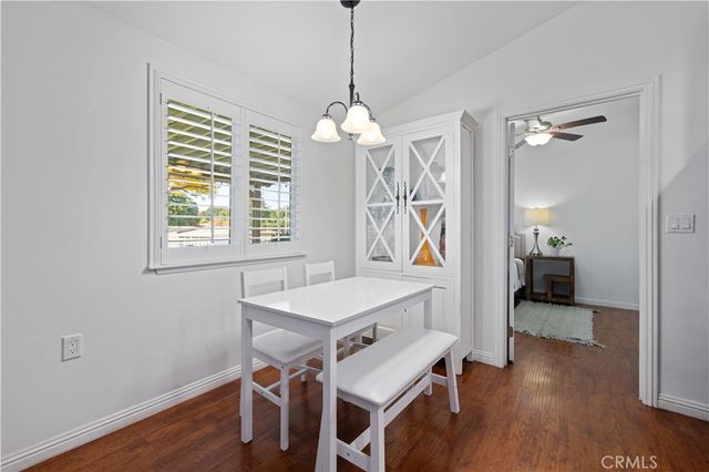 19348 Avenue Of The Oaks, Newhall, CA 91321