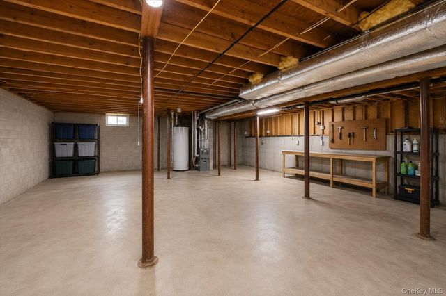 19 Davidge Road, Middletown, NY 10940