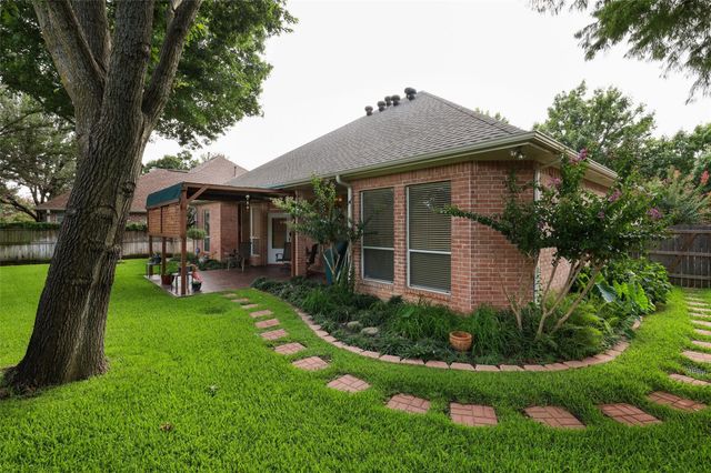 4119 Timberbrook Court, Arlington, TX 76015