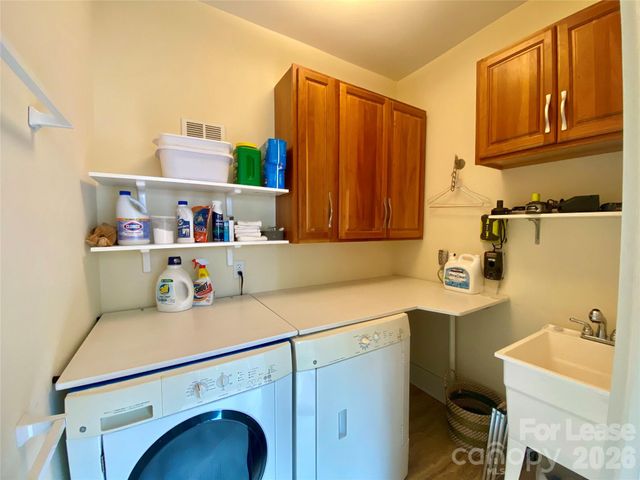 2021 Ashland Avenue, Charlotte, NC 28205