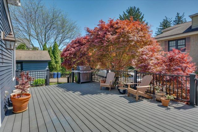 22 Lockwood Avenue, Bronxville, NY 10708