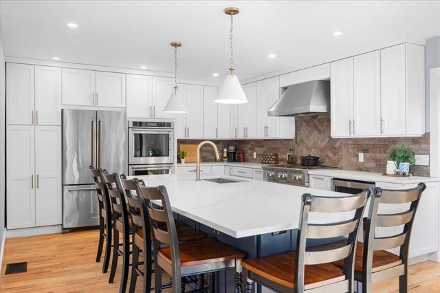 22 Lockwood Avenue, Bronxville, NY 10708
