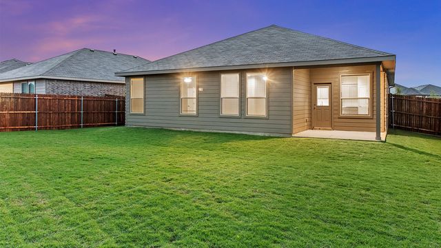1921 CHEROKEE Lane, Cleburne, TX 76033