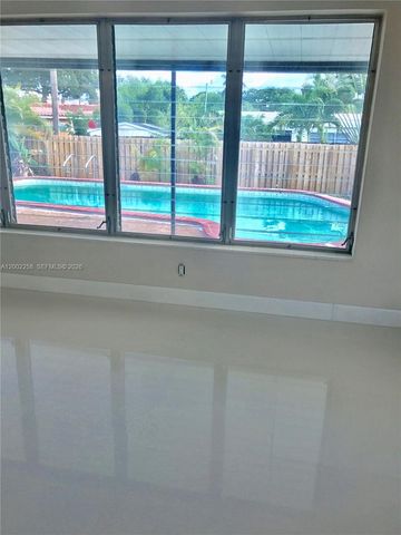 3700 Taft St, Hollywood, FL 33021