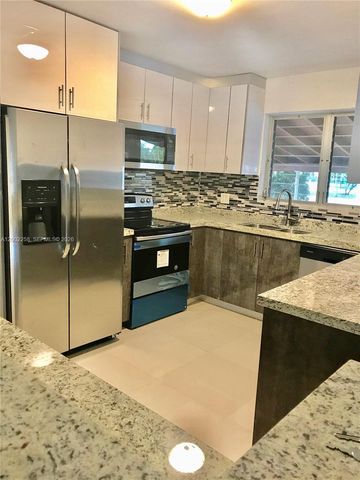 3700 Taft St, Hollywood, FL 33021