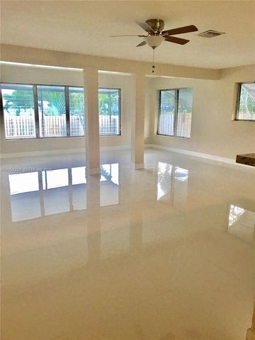 3700 Taft St, Hollywood, FL 33021