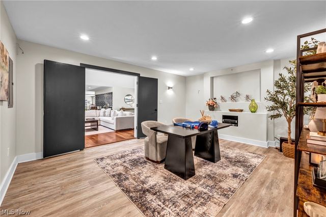 11860 Ridgecliff Circle, Strongsville, OH 44136