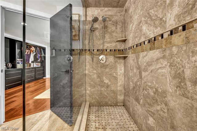 11860 Ridgecliff Circle, Strongsville, OH 44136