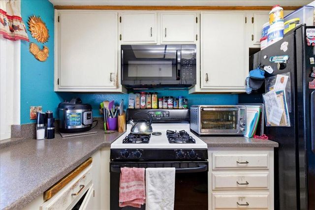 1922 S Cordova Avenue, Colton, CA 92324
