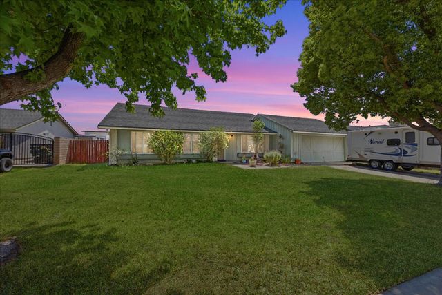 1922 S Cordova Avenue, Colton, CA 92324