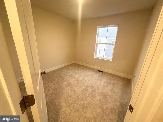 7238 CONTEE RD, Laurel, MD 20707