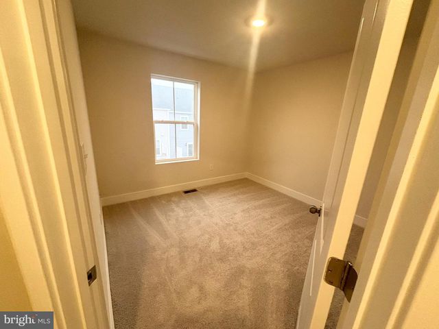 7238 CONTEE RD, Laurel, MD 20707