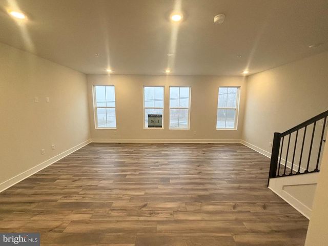 7238 CONTEE RD, Laurel, MD 20707