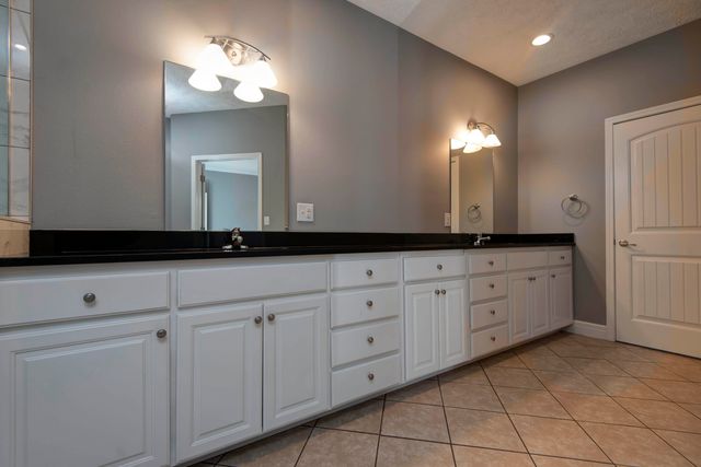 6008 S Mccann Avenue, Springfield, MO 65804