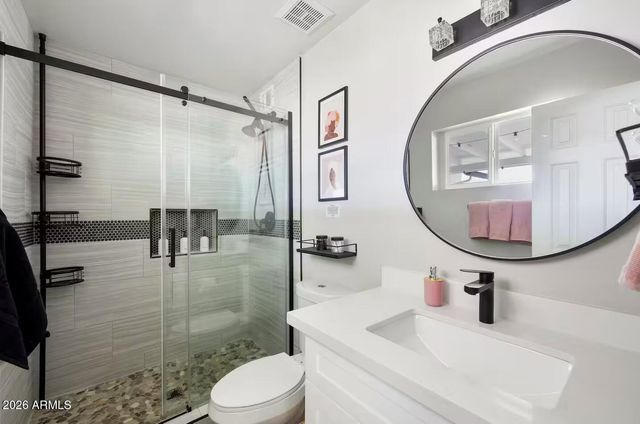 4665 W KINGS Avenue W, Glendale, AZ 85306