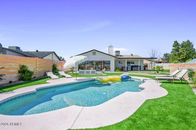 4665 W KINGS Avenue W, Glendale, AZ 85306