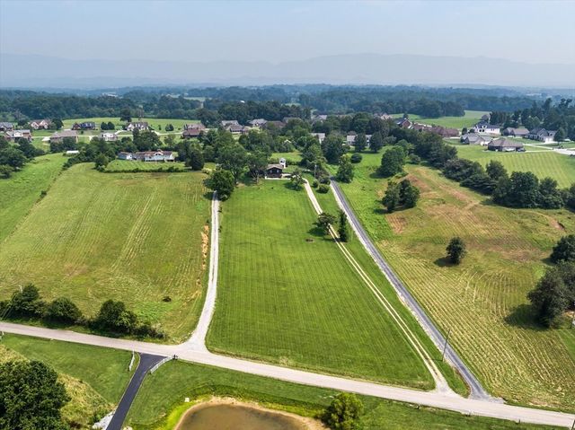 6332 Nails Creek Road, Seymour, TN 37865