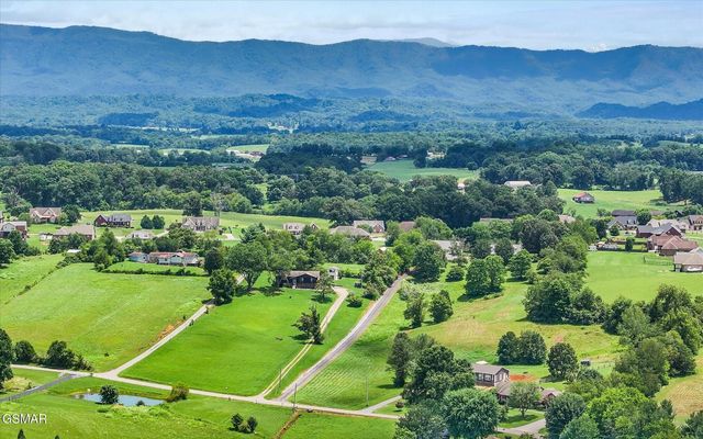 6332 Nails Creek Road, Seymour, TN 37865