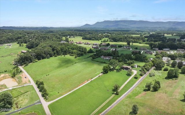 6332 Nails Creek Road, Seymour, TN 37865