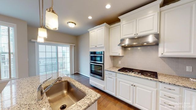 2794 Ashcombe Drive, Ann Arbor, MI 48105