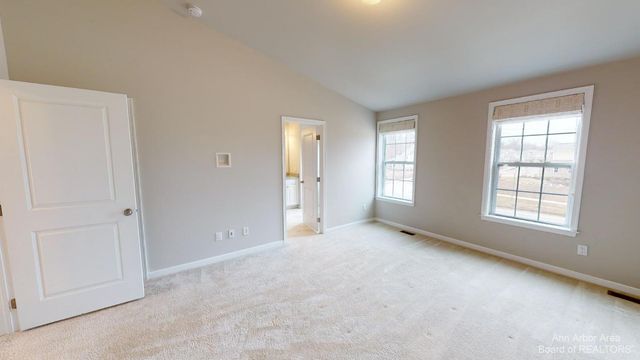 2794 Ashcombe Drive, Ann Arbor, MI 48105