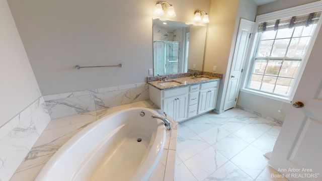 2794 Ashcombe Drive, Ann Arbor, MI 48105