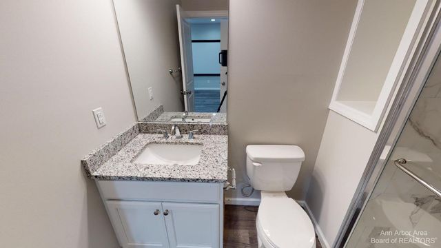 2794 Ashcombe Drive, Ann Arbor, MI 48105