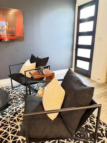 5527 Denmark Street B, Houston, TX 77028