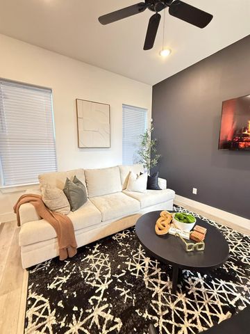 5527 Denmark Street B, Houston, TX 77028