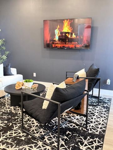 5527 Denmark Street B, Houston, TX 77028