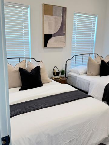 5527 Denmark Street B, Houston, TX 77028