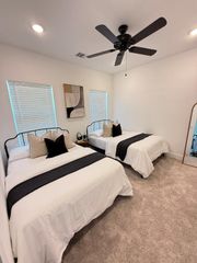 5527 Denmark Street B, Houston, TX 77028