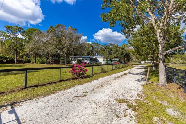 23801 SW Martin Highway, Okeechobee, FL 34974