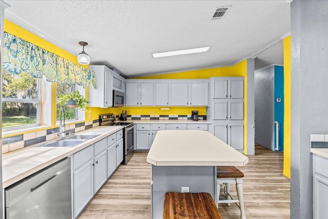 23801 SW Martin Highway, Okeechobee, FL 34974