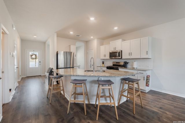 6815 Whisper Grove, San Antonio, TX 78252